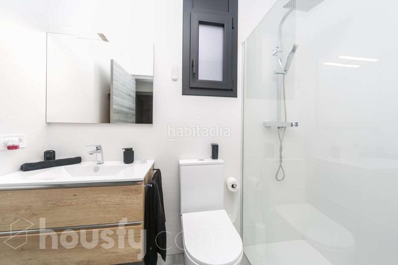 Foto d68f4e25-f4f3-4dd2-99ea-cd3ddda6df61. Casa a carrer de valència . a Vallirana