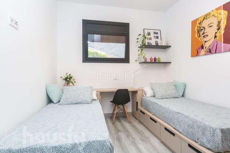 Foto f10f9de1-f3a1-4496-b409-87f68d47fb76. Casa a carrer de valència . a Vallirana