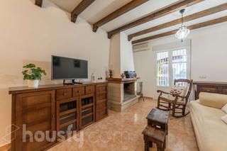 Semi detached house in Calle Estados Unidos .