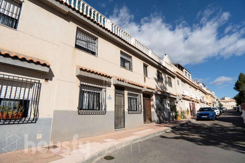 Foto 125e600b-62f4-4f49-8f3a-3e49ec102b9d. Ground floor in calle azahar . in Playa Sol Mazarrón