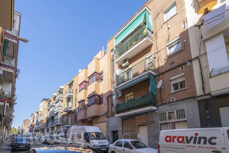 Foto ffa3dbe7-523d-484a-8f9b-d745eb51d5bf. Location appartement dans calle falcinelo . dans Puerta Bonita Madrid