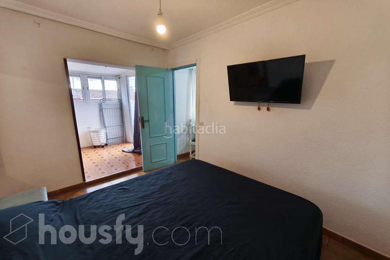 Foto 401963dd-ae12-4801-bd1c-09cf37560ca0. Miete etagenwohnung in calle falcinelo . in Puerta Bonita Madrid