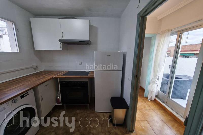 Foto 49d4e440-df8e-41a8-a6a6-a1bd06bdddd0. Alquiler piso en calle falcinelo . en Puerta Bonita Madrid