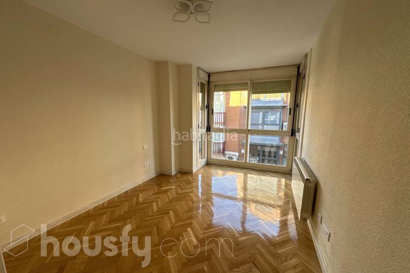 Foto eb1b3cd2-63b7-4d36-bdbf-14b93c16be7c. Alquiler piso en calle la coruña . en Las Dehesillas-Vereda de los Estudiantes Leganés