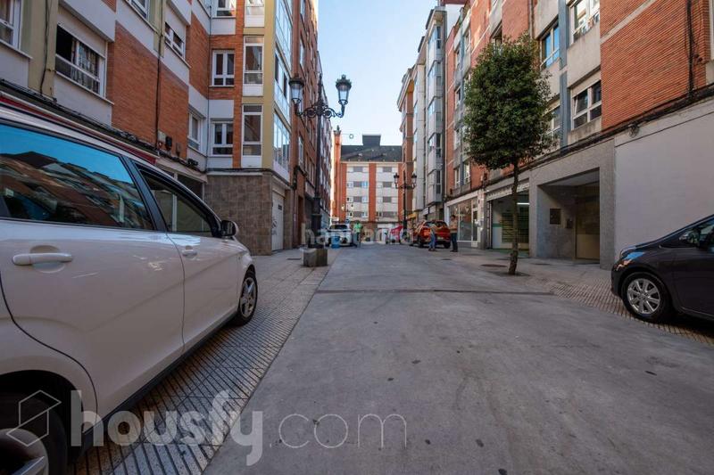 Foto 27adda21-fb58-48b5-adb3-2464419ffc26. Appartamento in calle eduardo martínez torner . in Oviedo