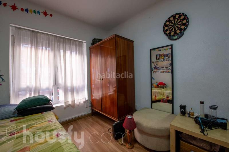 Foto 49f21466-0f3c-45f6-be5e-f5134d3a167d. Flat in calle eduardo martínez torner . in El Cristo Oviedo