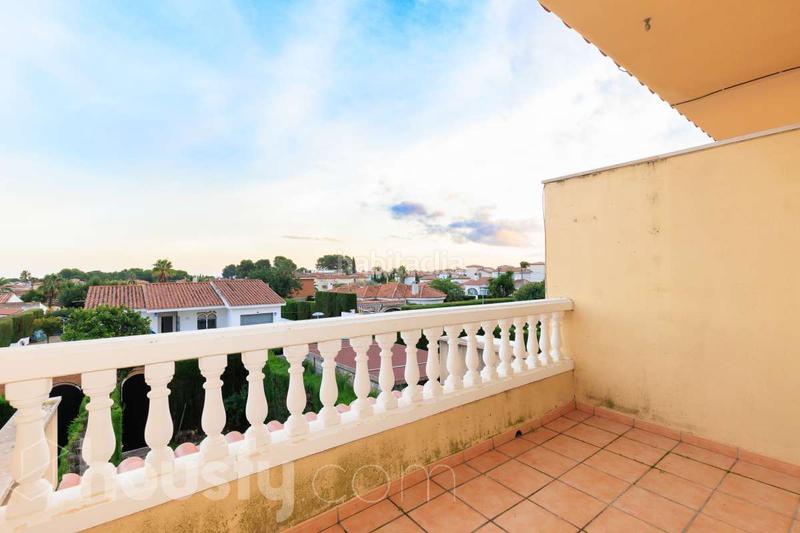 Foto 748f8524-35e8-406d-b859-9f5d2c78eeb0. Casa en cl de les gardenies . en Platja de Mont-roig Mont-roig del Camp