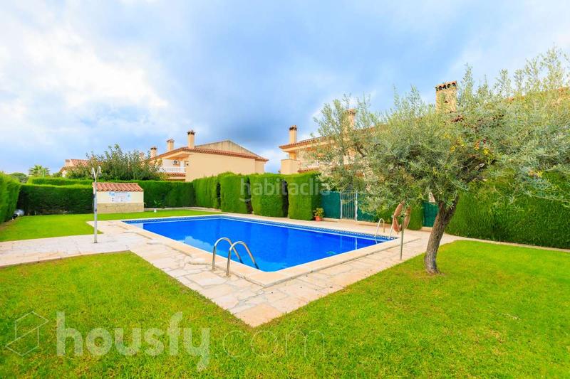 Foto de7b7b11-aeba-409b-8af6-018551cbb569. Casa en cl de les gardenies . en Platja de Mont-roig Mont-roig del Camp