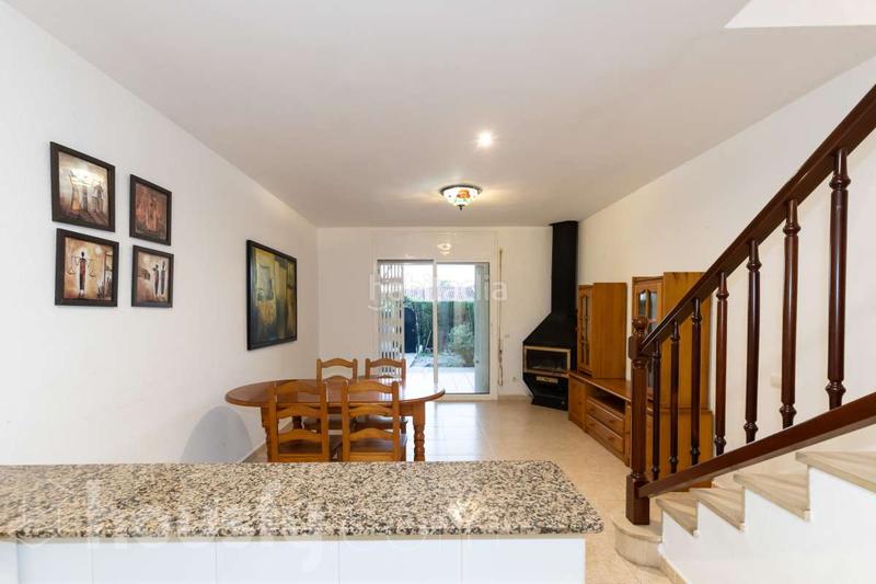 Foto 22ad81a3-0589-4114-aac7-a21f9d660e95. House in cl de les gardenies . in Platja de Mont-roig Mont-roig del Camp