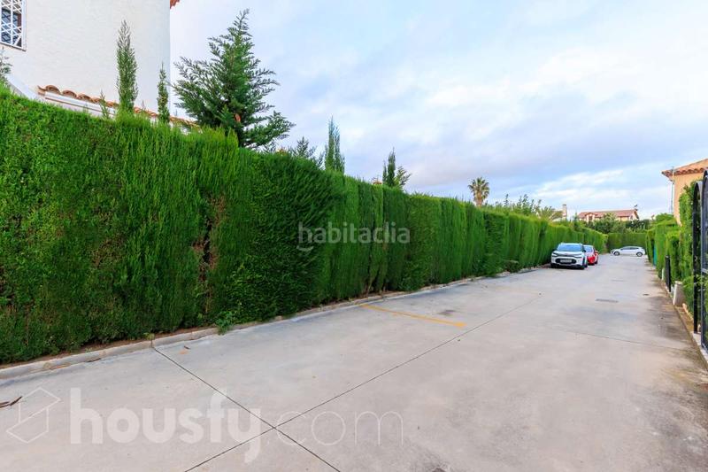 Foto dfd879ee-5482-4bfe-982e-4de7e7661a70. House in cl de les gardenies . in Platja de Mont-roig Mont-roig del Camp