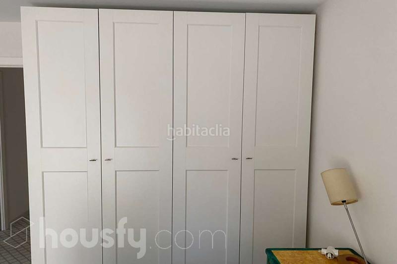 Foto 66b80faf-513c-4ffd-abee-6957b9c29109. Rent flat in calle monzón . in sector sur - la palmera - reina mercedes Sevilla