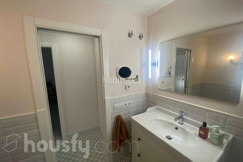 Foto 95c5b6ee-74ae-488a-a353-473d12f3642b. Rent flat in calle monzón . in sector sur - la palmera - reina mercedes Sevilla