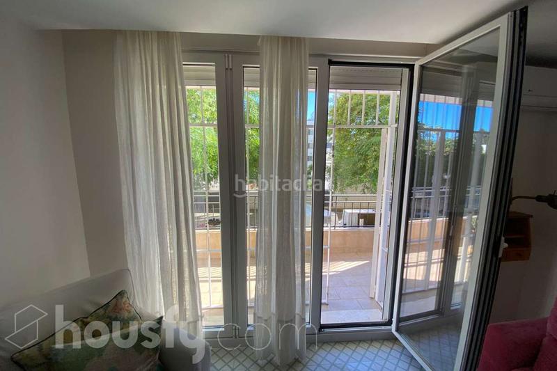 Foto 27a9fdcf-10ee-428b-a5c1-e20c31d5a4de. Lloguer pis a calle monzón . a sector sur - la palmera - reina mercedes Sevilla