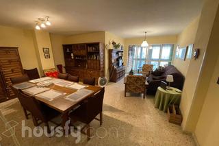 Location Appartement à Avenida cayetano del toro .