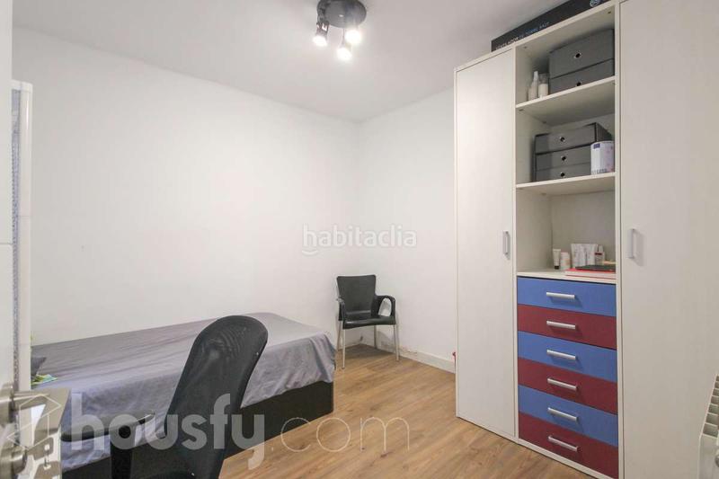 Foto 690315b5-2523-42d8-9ae1-bbc393a6393b. Flat in cl madrazo de . in Can Rull Sabadell