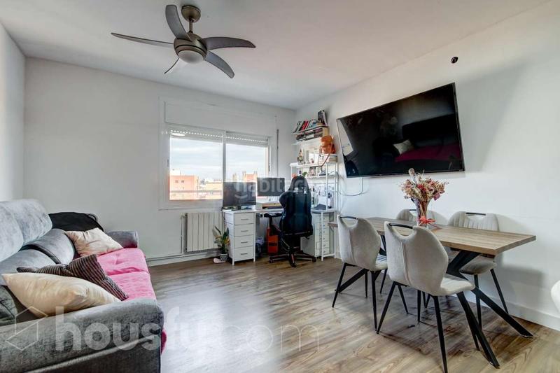 Foto e0586292-143d-4cd2-b57f-8e1c80ad4b8f. Flat in cl madrazo de . in Can Rull Sabadell