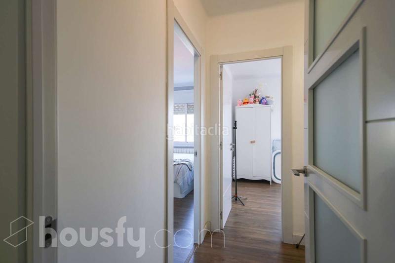 Foto f8537cd4-ab31-424d-b219-51c48920bcf4. Flat in cl madrazo de . in Can Rull Sabadell