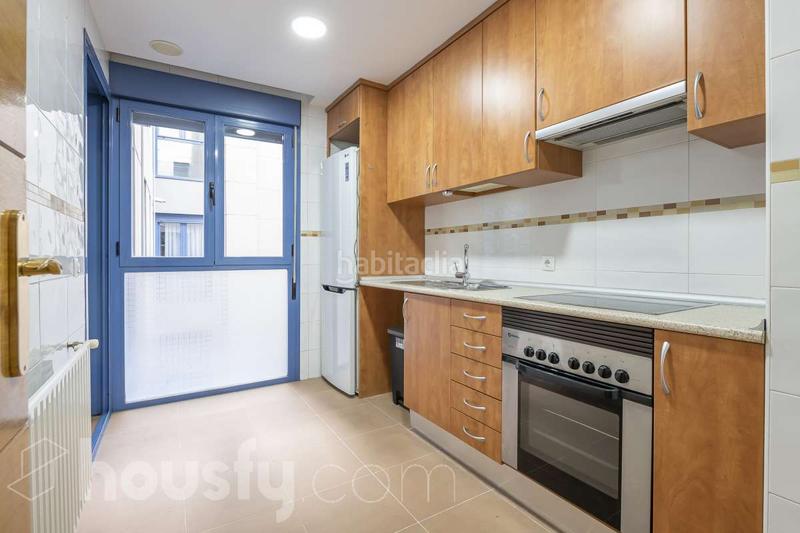 Foto 733466bd-7c8c-47a1-8b69-16c74a510f4e. Rent flat with heating pool in Simancas Madrid