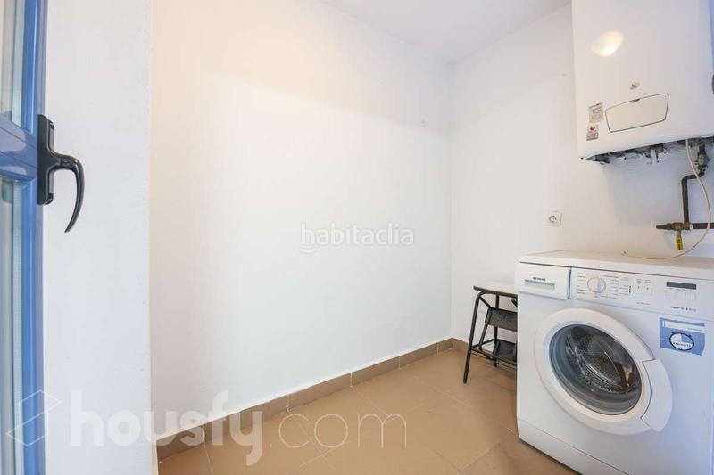 Foto a1b0d166-9d04-4e99-b276-f7fd40c7b404. Rent flat with heating pool in Simancas Madrid
