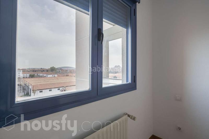 Foto 494b6015-9f00-4997-afa0-71a1f8bbfd2c. Alquiler piso en Simancas Madrid