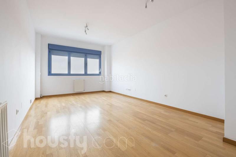 Foto d3323f72-7470-4093-b966-73877dbfd2b0. Alquiler piso en Simancas Madrid