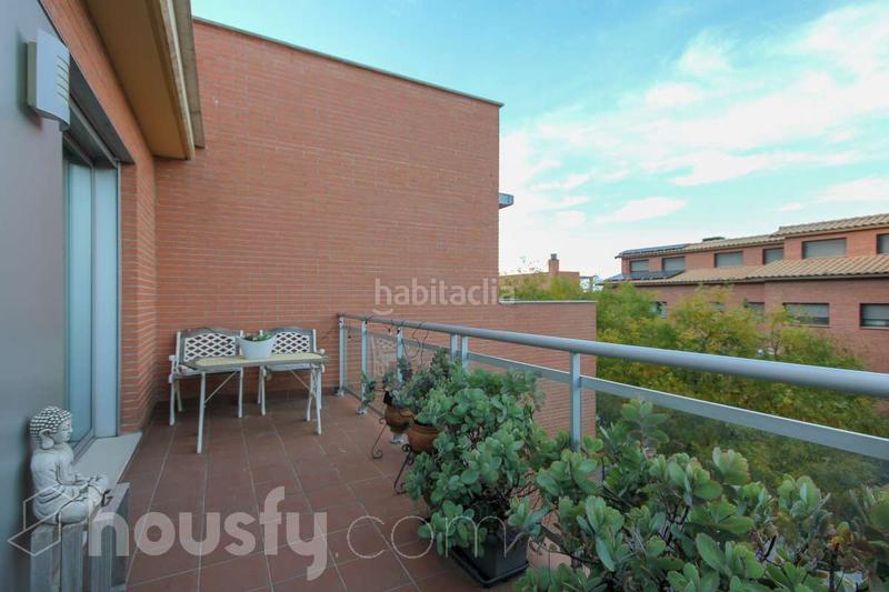 Foto 06ebaf71-1145-4bc4-aaed-f7605c14c64e. Casa pareada en cl pere rovira . en Sant Andreu de la Barca