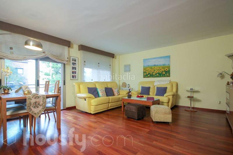 Foto 33b969a2-8161-4750-9f3e-d8c9f1feb67f. Casa pareada en cl pere rovira . en Sant Andreu de la Barca