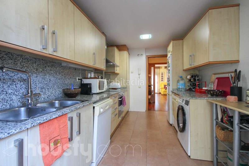 Foto 49d0a701-4832-47bd-9b07-230dd0a3c762. Casa pareada en cl pere rovira . en Sant Andreu de la Barca