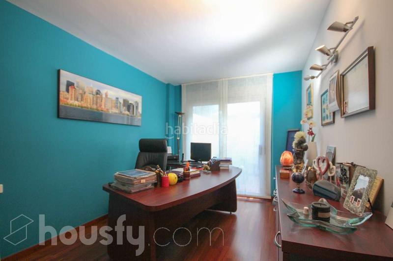 Foto 9ba27627-186a-4d07-bd12-f0e26215b167. Casa pareada en cl pere rovira . en Sant Andreu de la Barca