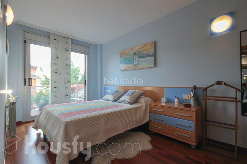 Foto d269aba1-6d33-4fc2-bf12-ae3f6d65d837. Casa pareada en cl pere rovira . en Sant Andreu de la Barca