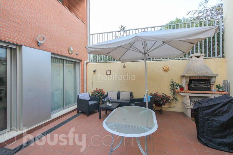 Foto f2762b54-0ae2-4850-9a61-ee82360851d0. Casa pareada en cl pere rovira . en Sant Andreu de la Barca
