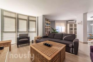 Etagenwohnung in Cl prosper merimee .