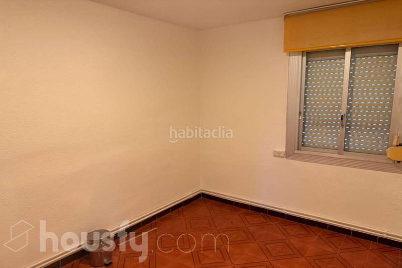 Foto 74629536-1043-438d-94fb-320f1ce8f539. Lloguer pis a polígon merinals . a Els Merinals Sabadell