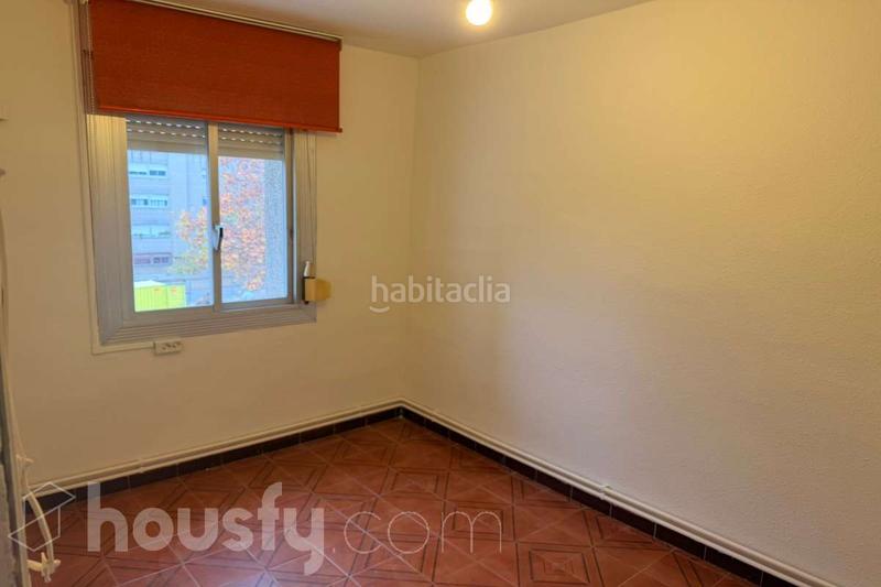 Foto 746dbfa2-c0c7-48f3-a617-3bd11137e787. Lloguer pis a polígon merinals . a Els Merinals Sabadell