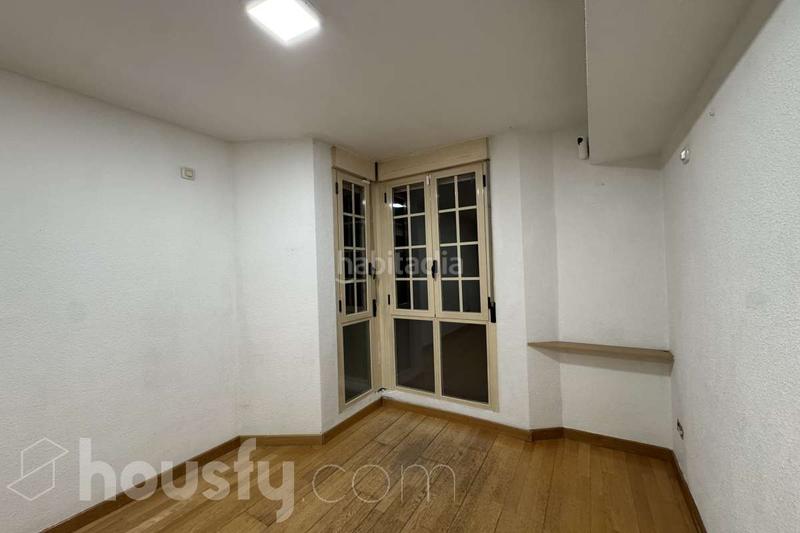 Foto 448c0436-f49c-4519-b055-68e7ffb74408. Rent flat in calle enrique velasco . in Numancia Madrid