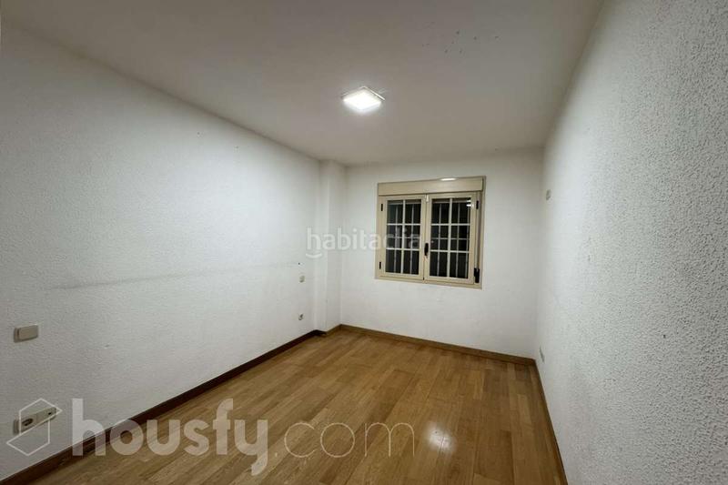 Foto ec11f2e8-cb4f-4605-a895-f955ca95e002. Rent flat in calle enrique velasco . in Numancia Madrid