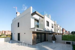 Location Maison jumelée à Avinguda de josep gramunt i subiela .