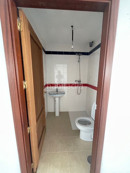 Foto 7c64bc28-a331-40d4-ab8d-69855eca0e03. Local comercial a calle leonardo da vinci 16 a Don Benito