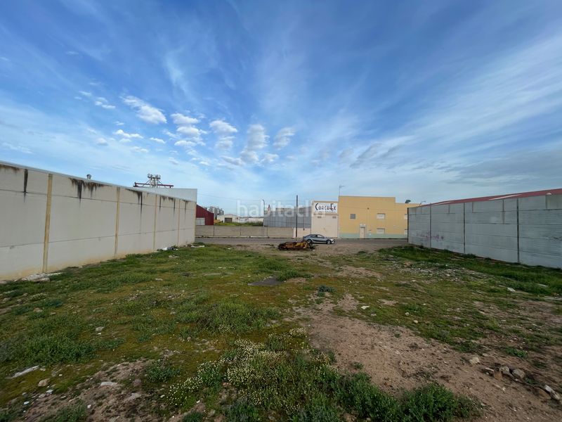 Foto 6131d1e2-b222-4896-9287-8542a23eaaa3. Area edificabile industriale in calle trise 4 in Arroyo de San Serván