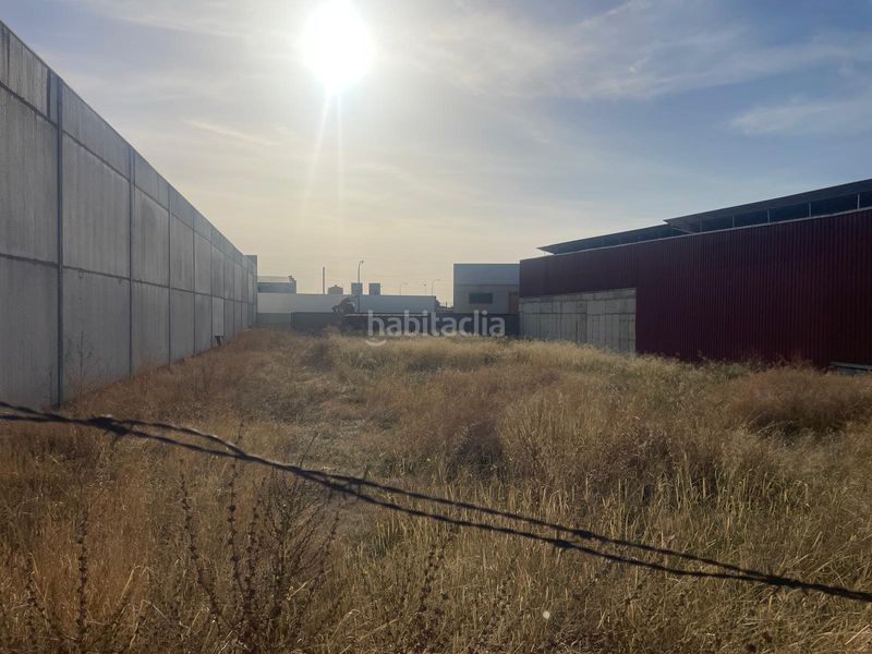 Foto b892394b-4746-4ff2-973f-4271988587d4. Area edificabile industriale in calle trise 4 in Arroyo de San Serván