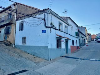 Casa  Calle jarilla. Vendo casa para reforma en cañamero