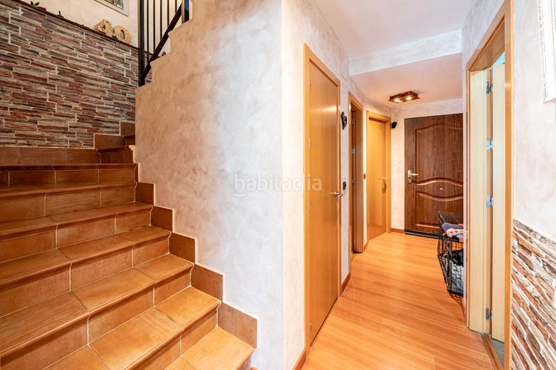 Foto 08c98935-ae1b-4e60-b891-4fb0c98cad24. Maison jumelée dans calle mar de ontígola 16 dans Villalbilla pueblo Villalbilla