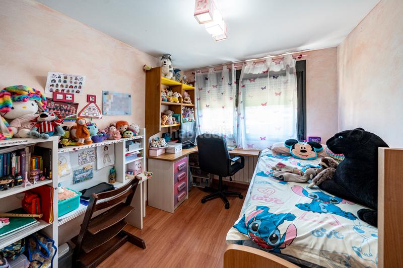 Foto 57f22d9e-0891-4e63-9e99-c5a6e7858d46. Maison jumelée dans calle mar de ontígola 16 dans Villalbilla pueblo Villalbilla