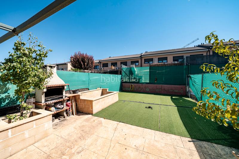 Foto 67ba712c-8012-4a35-9767-f3d66900d74d. Maison jumelée dans calle mar de ontígola 16 dans Villalbilla pueblo Villalbilla