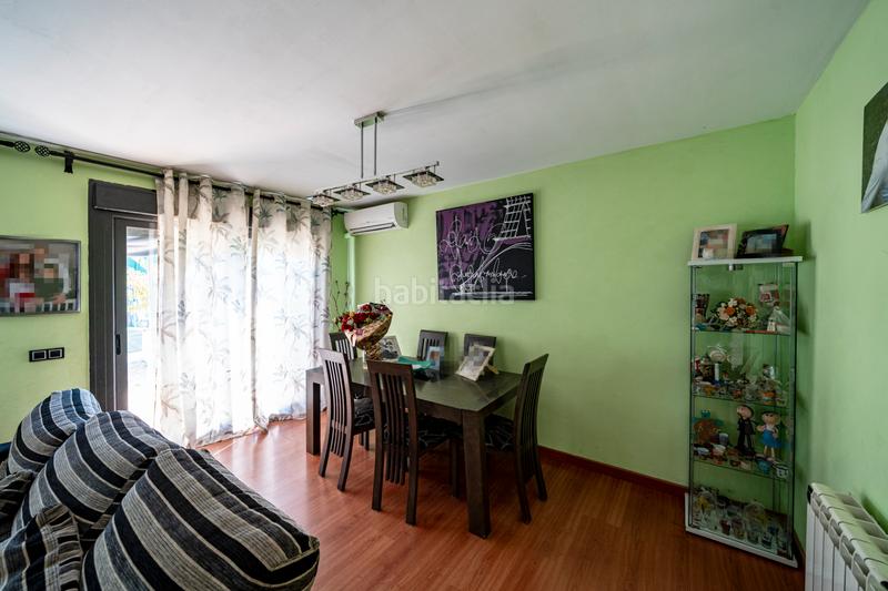 Foto 76da882e-1732-49d6-9b2a-674a2960281a. Maison jumelée dans calle mar de ontígola 16 dans Villalbilla pueblo Villalbilla