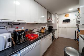 Casa aparellada  Calle mar de ontígola 16. Chalet de 3 dormitorios