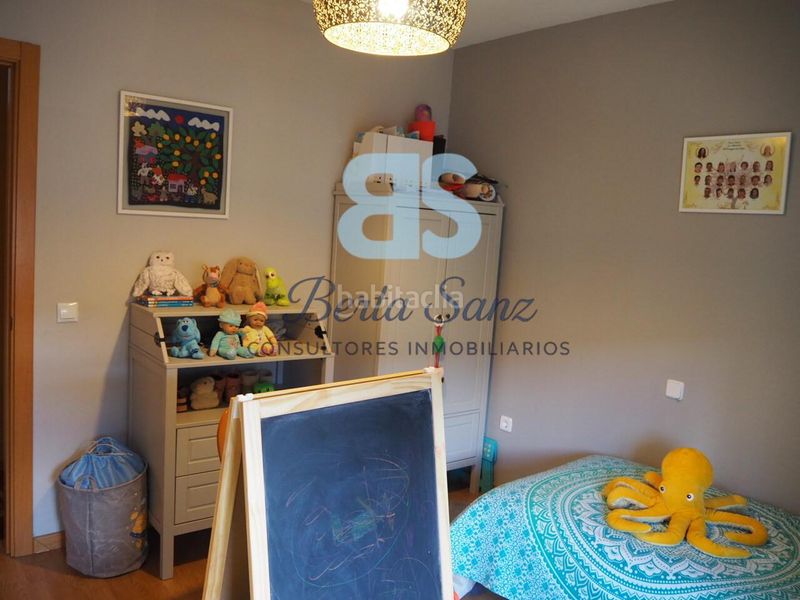 Foto 3f353b2d-0b20-4217-9313-abe3bd0efe74. Dúplex amb calefacció piscina a Villalbilla pueblo Villalbilla