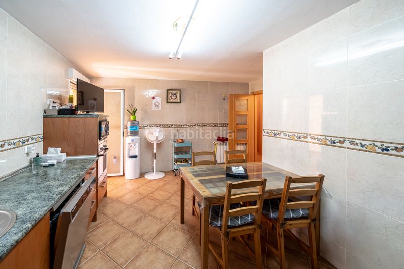 Foto 46ca38a2-1a65-4136-aea1-1aa87e84e277. Chalet  independiente con piscina en Chiloeches