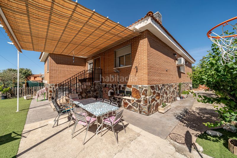 Foto 53df5de3-2942-4acf-85a6-bd8878059150. Chalet  independiente con piscina en Chiloeches