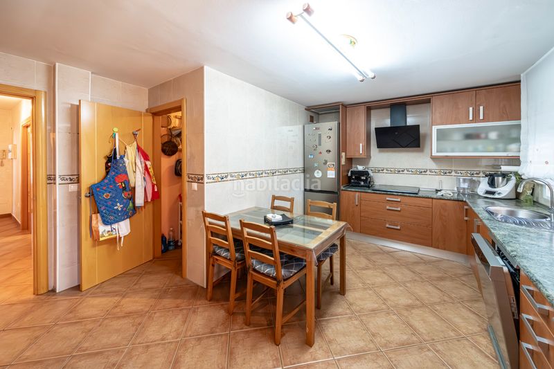 Foto b8e471a8-5833-42c3-9920-4607ed7fbd8f. Chalet  independiente con piscina en Chiloeches